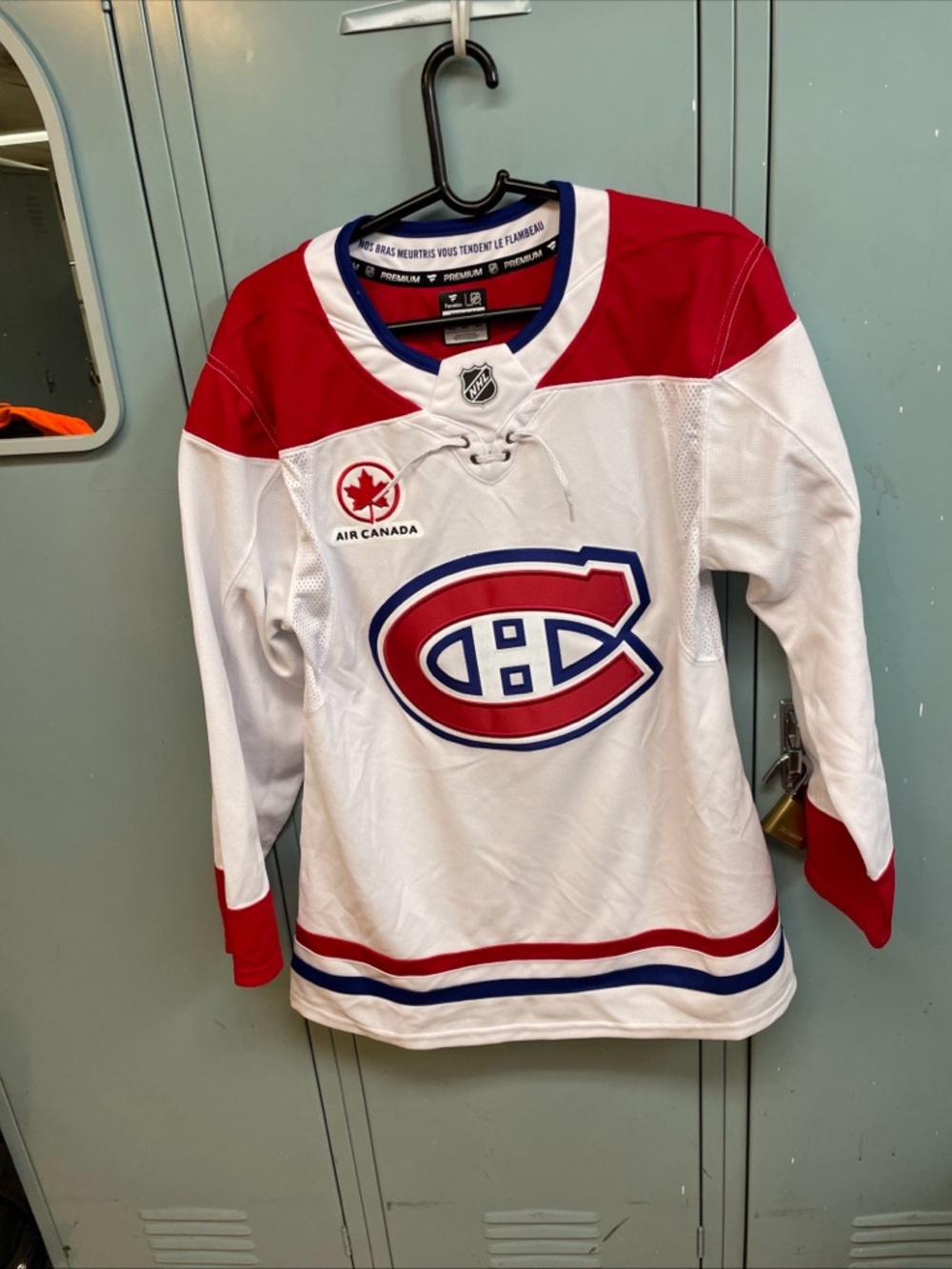 Fanatics White Red Blue Montreal Canadiens Hockey Jersey